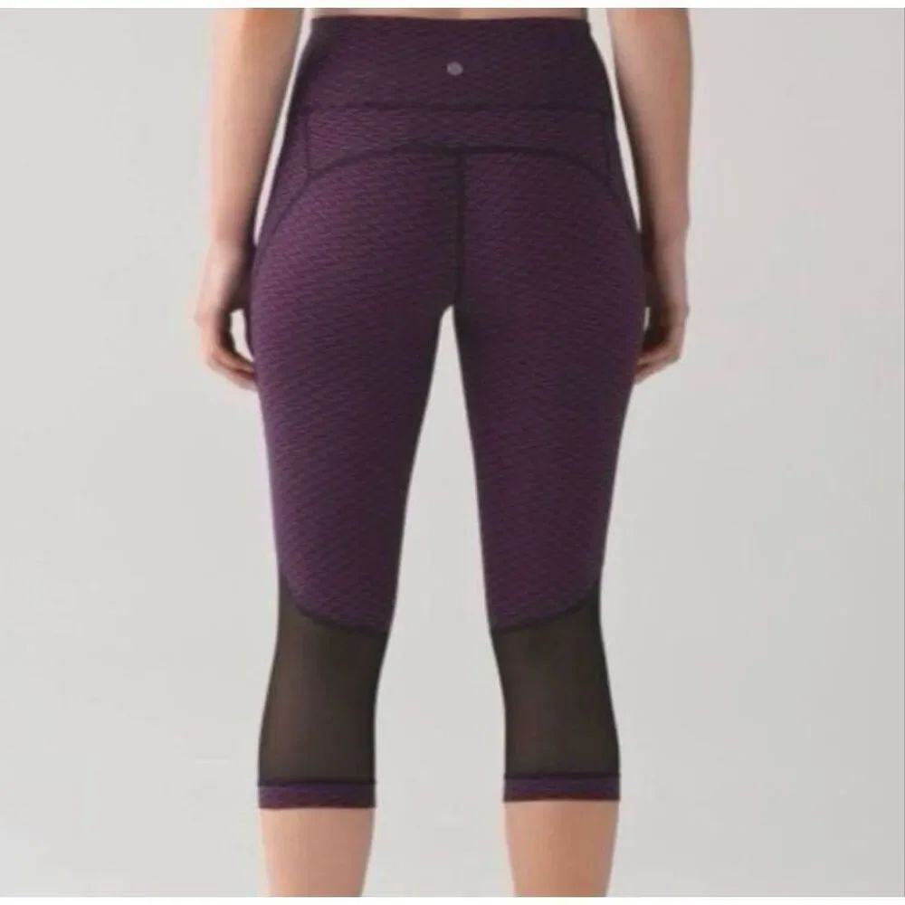 Lululemon Outrun 17” Plum Crops